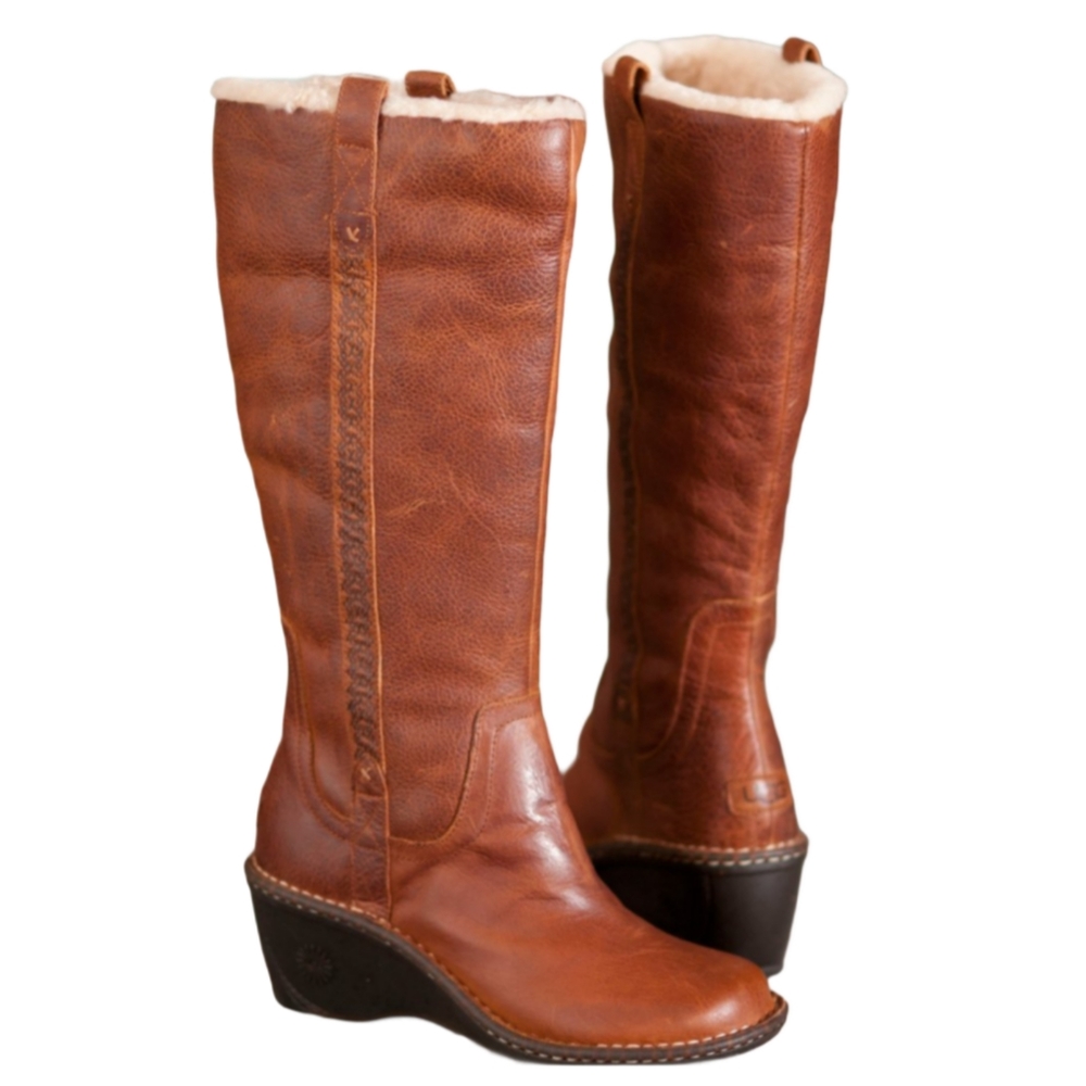 UGG Hartley Leather Boots Chestnut  Size 7